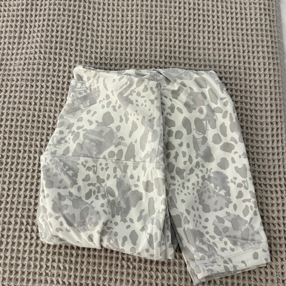 NWT Lululemon Align Pant 25” - Picture 2 of 3